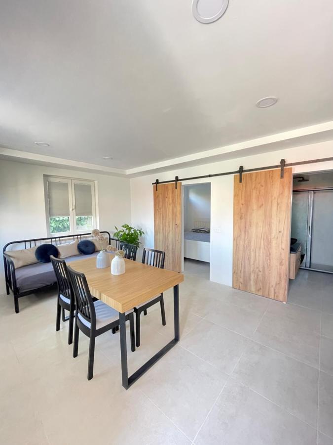 Bella Vista Apartment 2 Изола Екстериор снимка