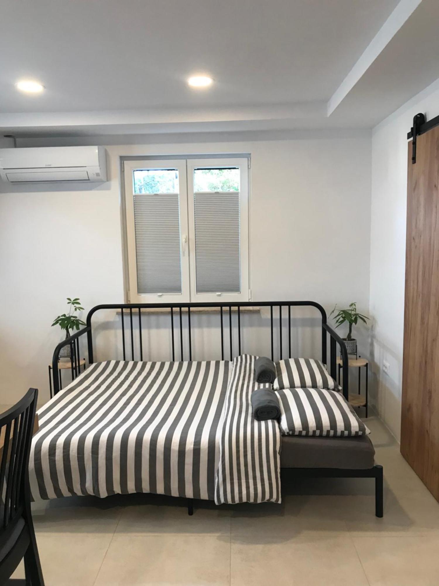 Bella Vista Apartment 2 Изола Екстериор снимка